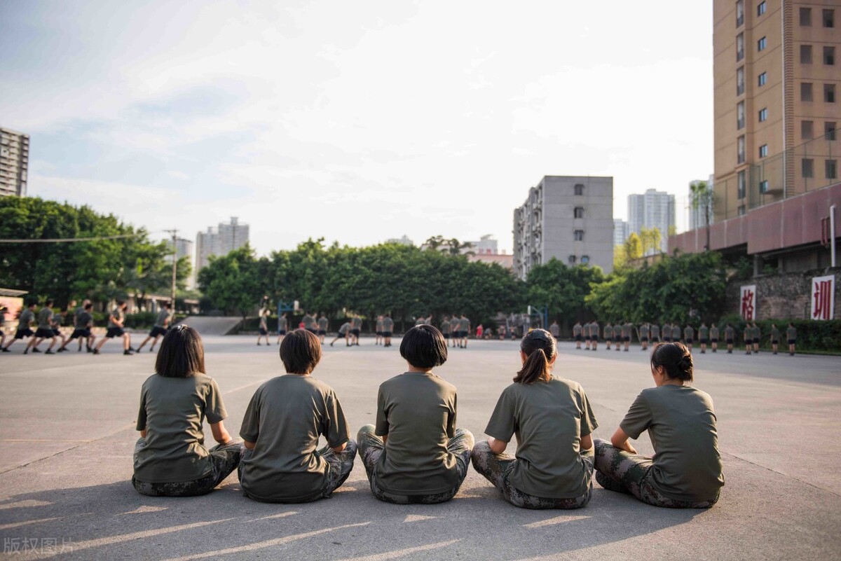 高考成绩不够，专科批的定向直招士官千万要了解，袁老师有话说