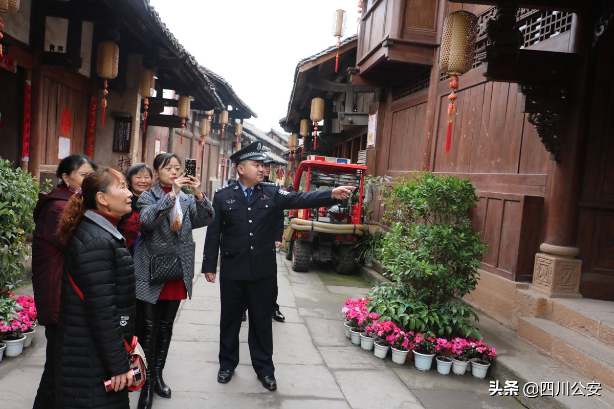 李培铭：在千年古镇书写忠诚