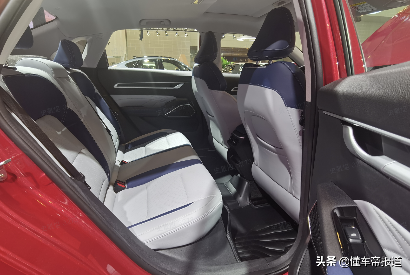 新车 </p><p>　　 售6.99万元起，吉利新一代帝豪亮相天津车展，竞争长安逸动