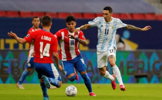 巴拉圭组资格赛首回合(巴拉圭vs阿根廷，阿根廷面对苦主难拿分，巴拉圭战术克制守分数)