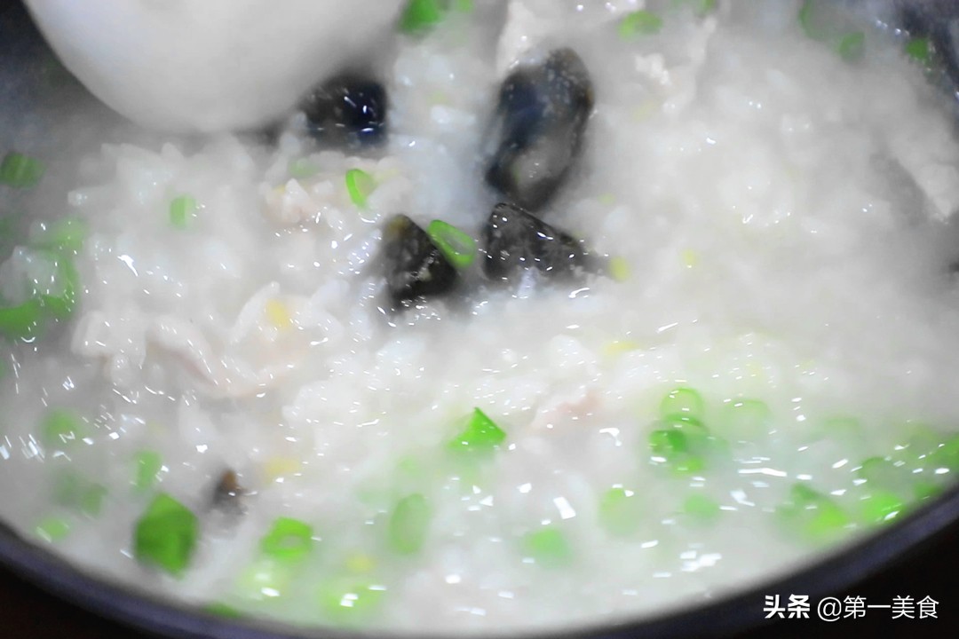皮蛋瘦肉粥的做法家常,皮蛋瘦肉粥的做法家常視頻