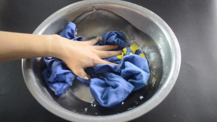 衣服上的楊梅汁洗不掉？這5種方法清洗超有效