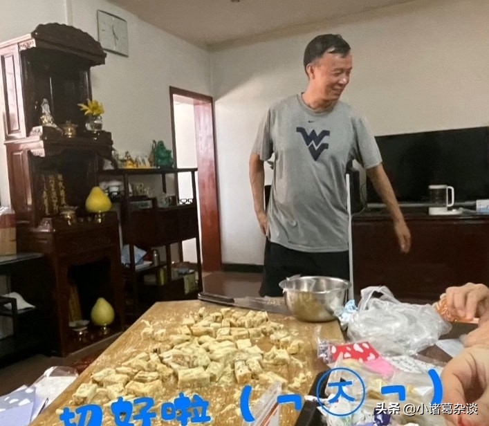 人缘太好了！全红婵做的牛轧糖遭哄抢，队友都想吃，还有要快递的