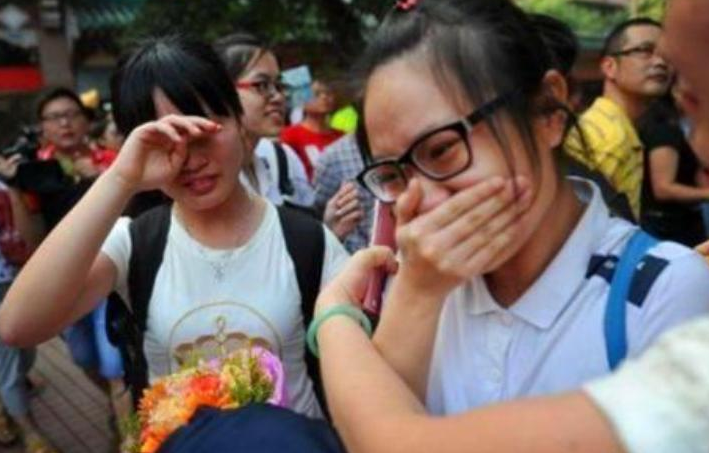 浙江考生高考646分，顺利考上同济大学，收到通知书后却不是985