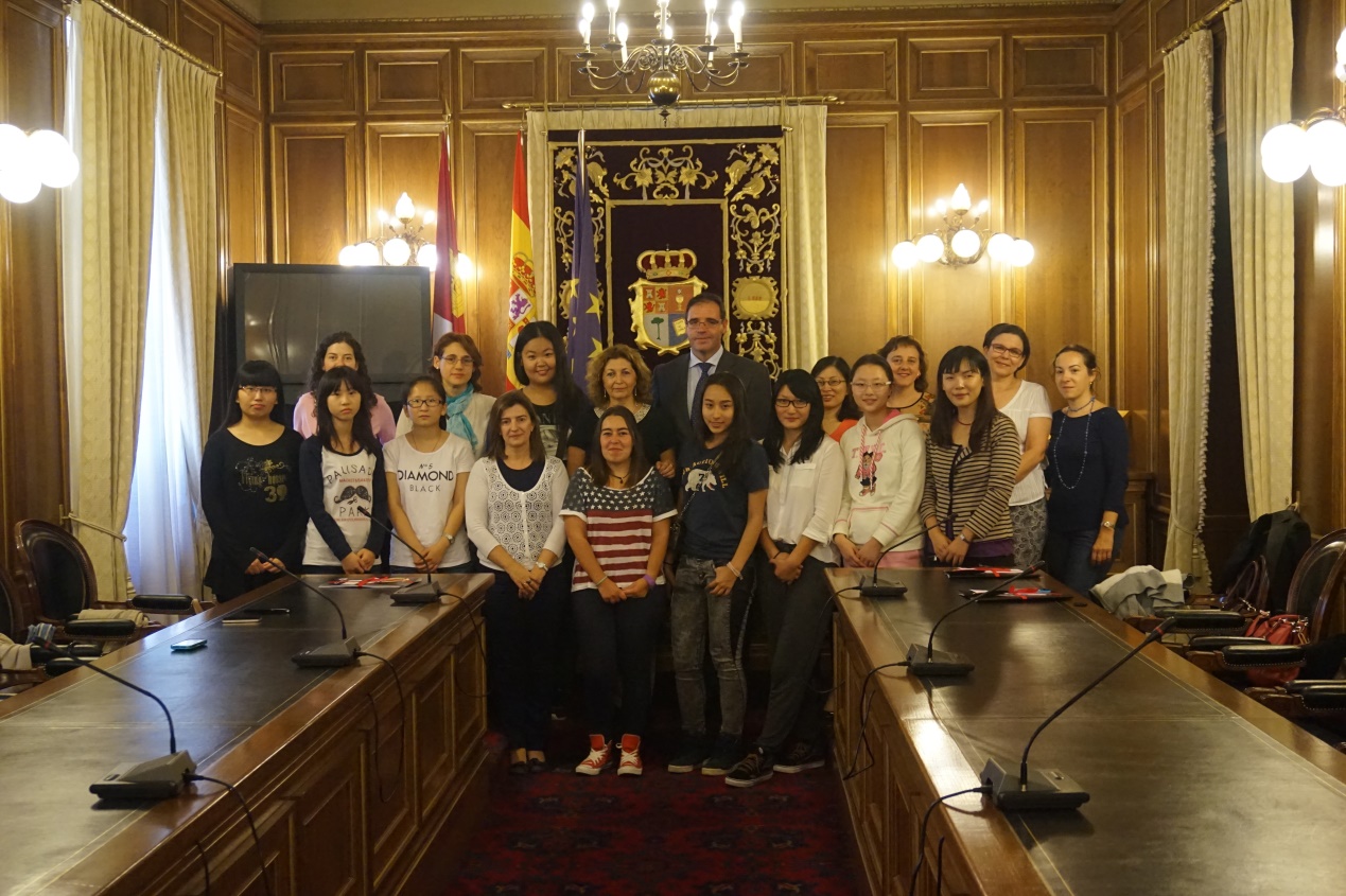 在上海市工商外国语学校，德语、西班牙语专业竟这么“硬核”