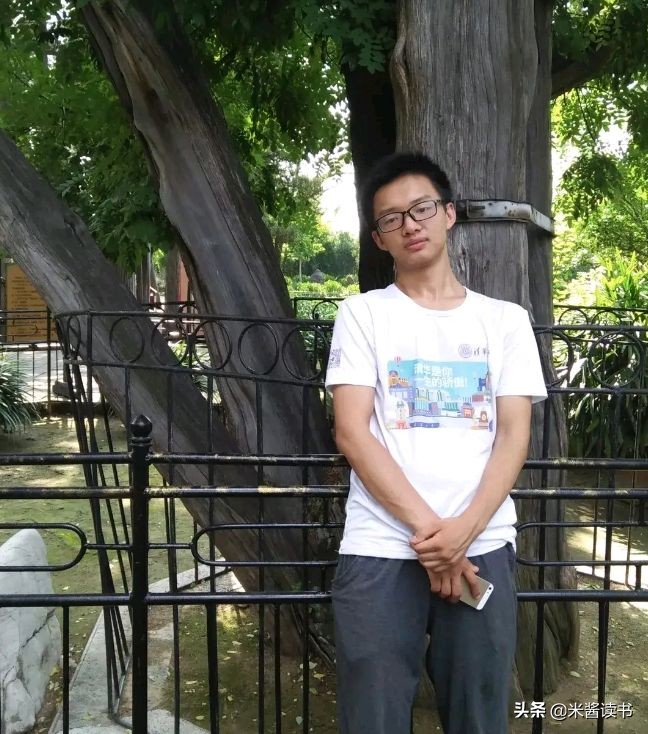 熟读国学经典的山东男孩，高考数学满分，以713分摘状元上清华