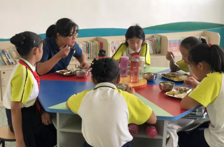 培训机构刚倒下，原班人马的“奶茶店”又应运而生，叫人猝不及防