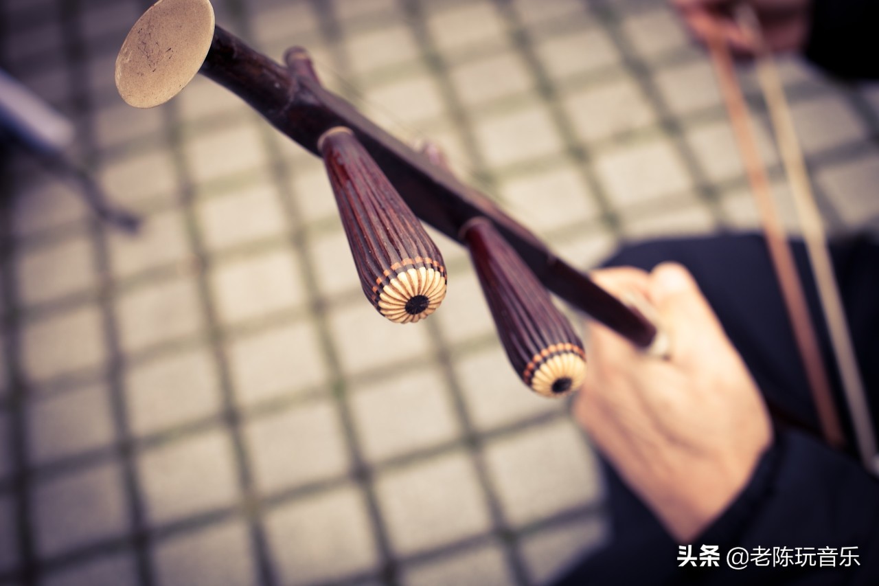 您买的二胡多少钱您见过是人造蟒皮的二胡吗 二胡多少钱的算可以