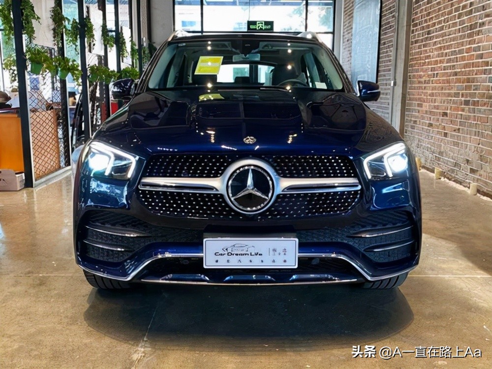 明星喜欢的豪车品牌排行榜，世界豪车排行榜 前十名