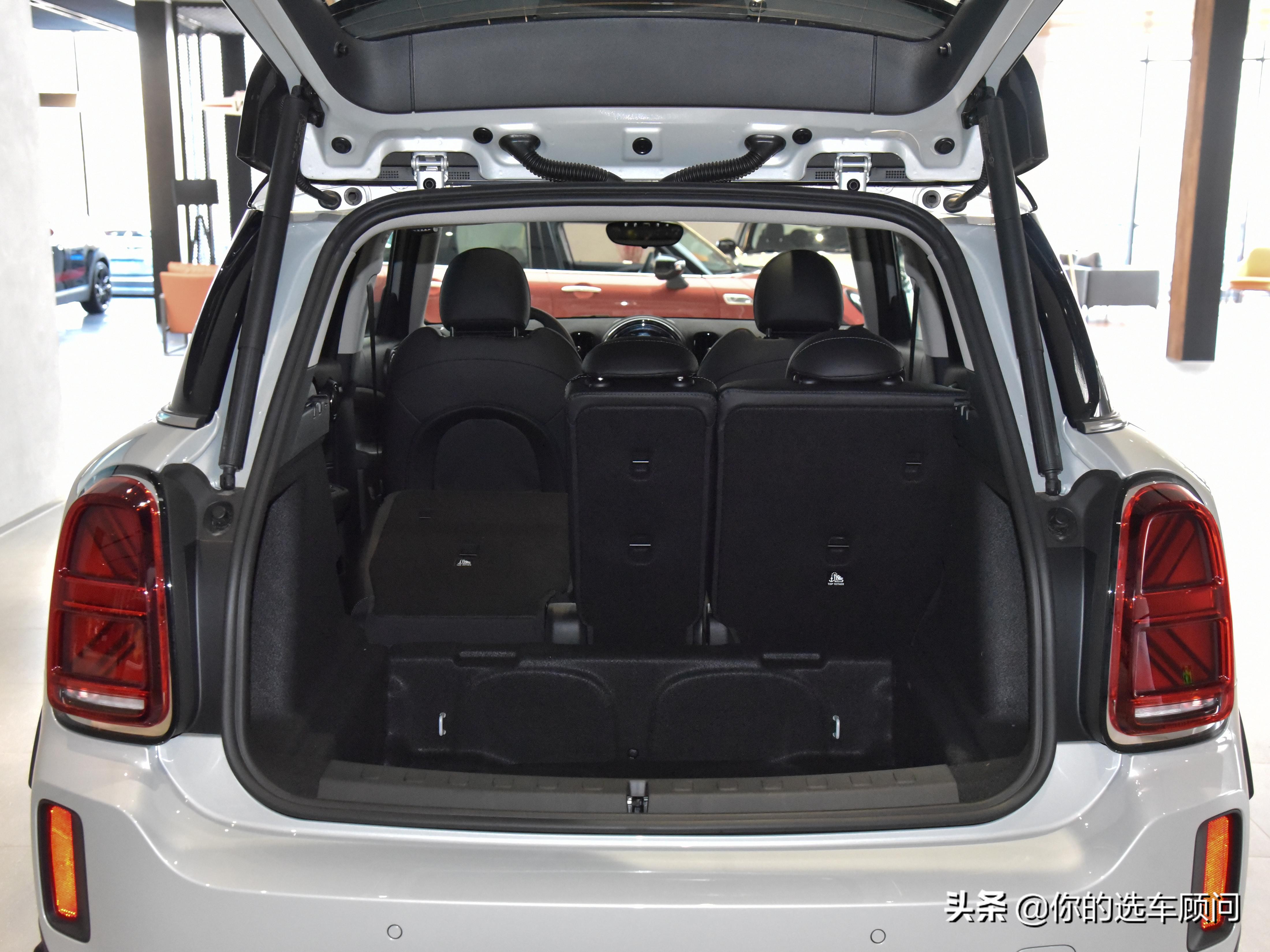 进口知名SUV，可爱好听空间使用油耗低，带你看MINI COUNTRYMAN