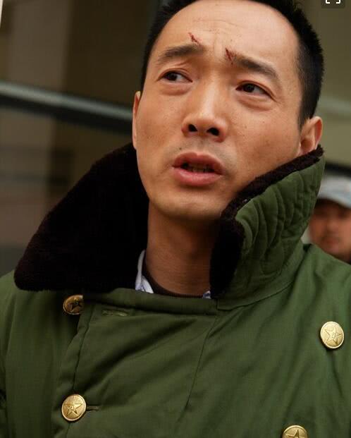 可就他当时的水平,没两下就被刷了下来,但李易祥并没有灰心,他回去