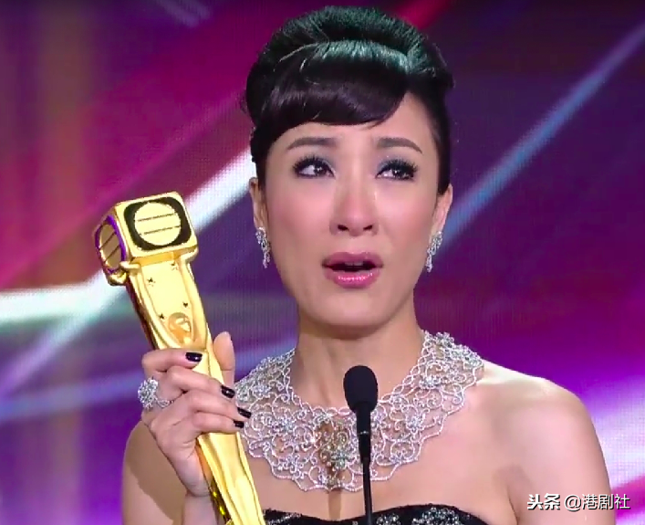 大盘点｜回顾了22年的TVB视帝视后，发现了一些小秘密……