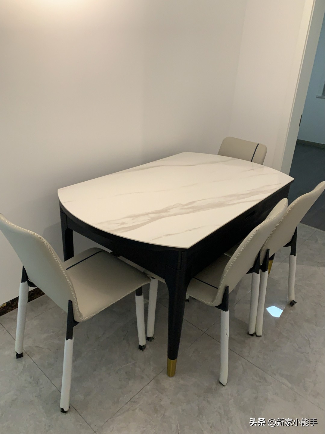 室內裝修設計相關資料/為了省錢極簡裝潢，不做電視牆，靠網購撐起全屋，便宜又喜歡