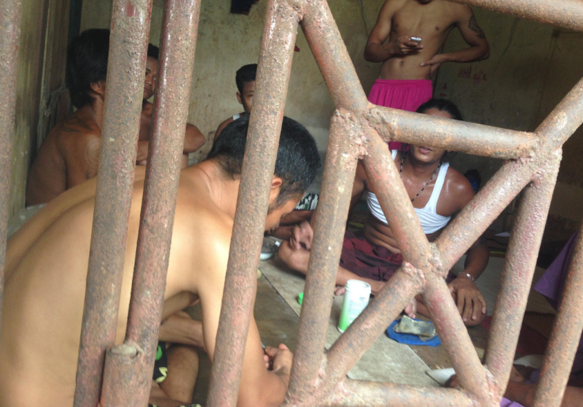 少女被囚禁性侵，真实事件改编的电影太可怕了