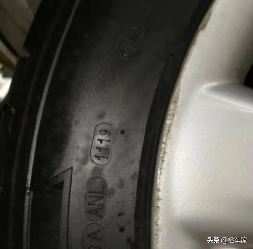 10年的丰田锐志要价9万？原来年份久的日系车也有这么多小毛病