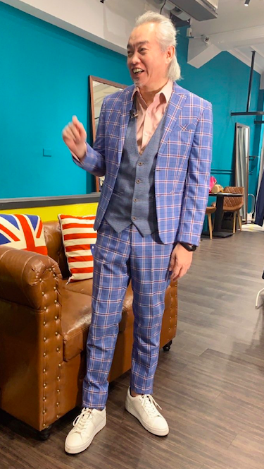 台湾知名主持人暴瘦认不出,54岁头发已花白,多病缠身女儿才2岁