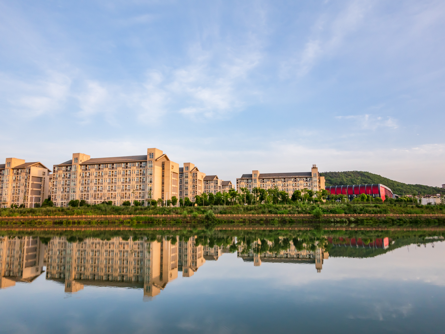 安徽工业大学美术设计类录取185人,2022届艺术生报考难度分析 – 兜在