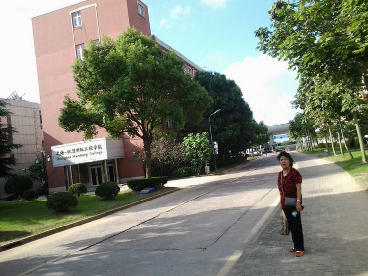 走进上海理工大学