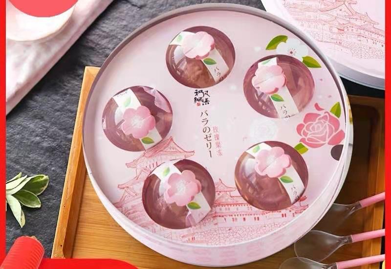 新年给女孩送什么礼物（新年应该送什么礼物给女孩子）