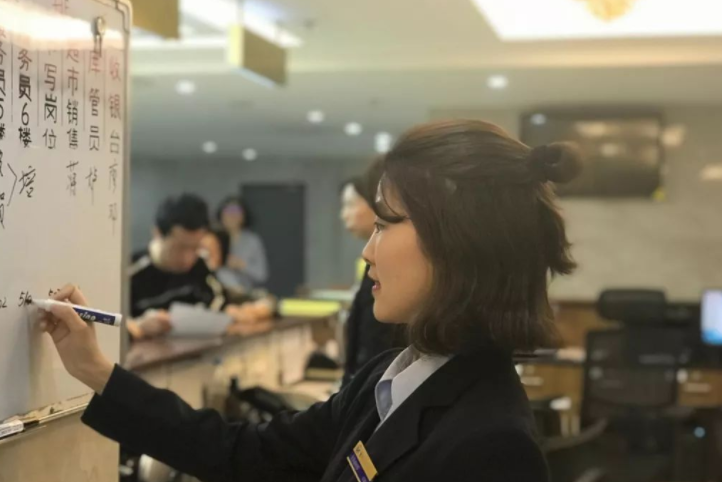 殡仪馆秋季大量扩招，门槛低且薪资丰厚，大学生对其青睐有加