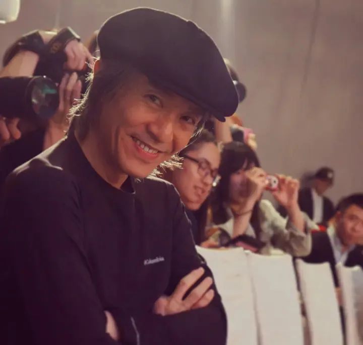 能懂周星驰的，只剩梁朝伟了