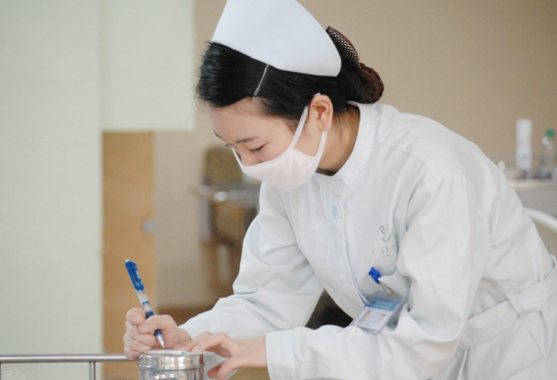 国内医学院综合实力排名，湘雅遗憾垫底，首都医科大学仅排第5