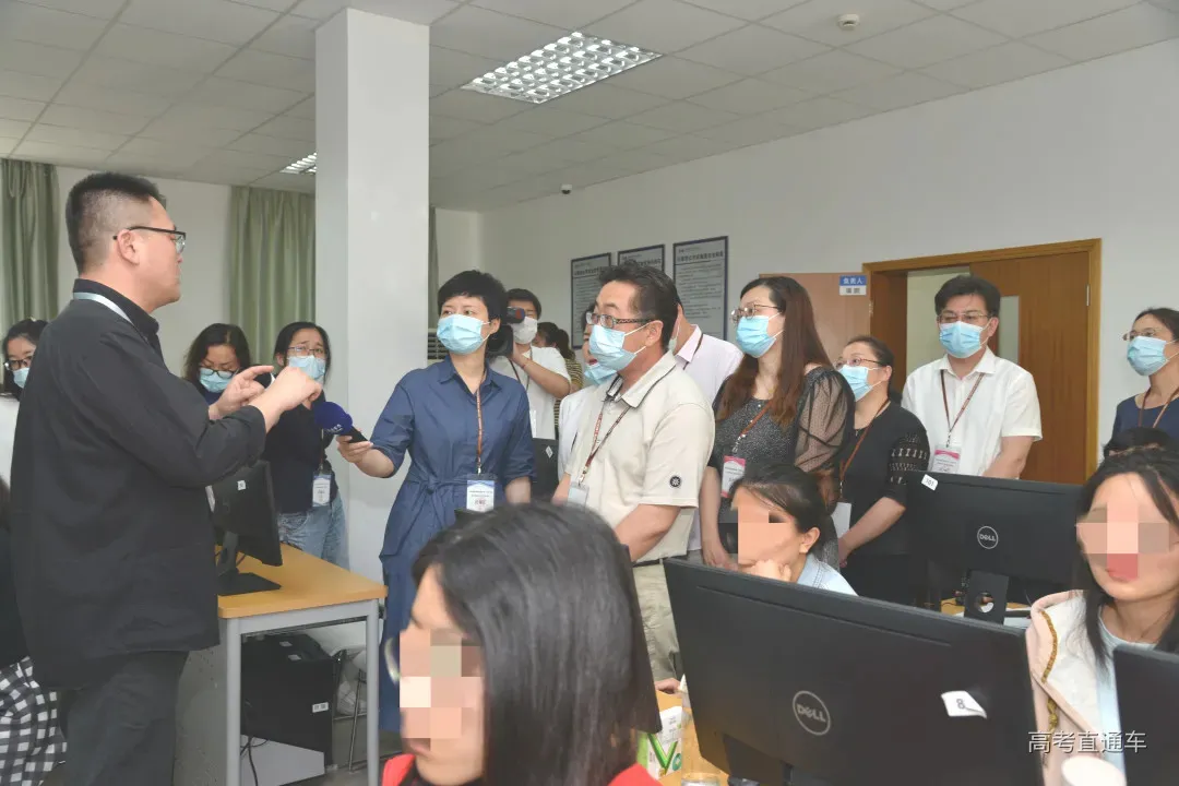 阅卷过半！多省阅卷现场曝光，你的高考试卷是这样打分的