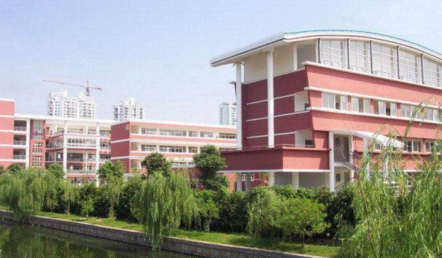 苏州“公认最牛”的5所高中，重点本科升学率高，考上的都是学霸