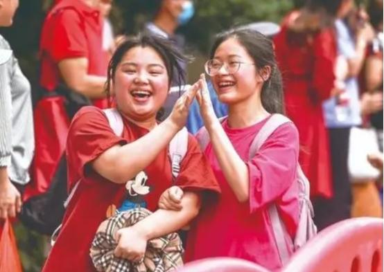 这两所大学校名“一字不差”，实力却相差悬殊，学生报考要看好