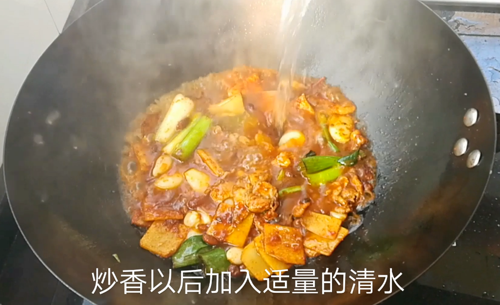鱼杂怎么做好吃（大厨教你鱼杂在家这么做）