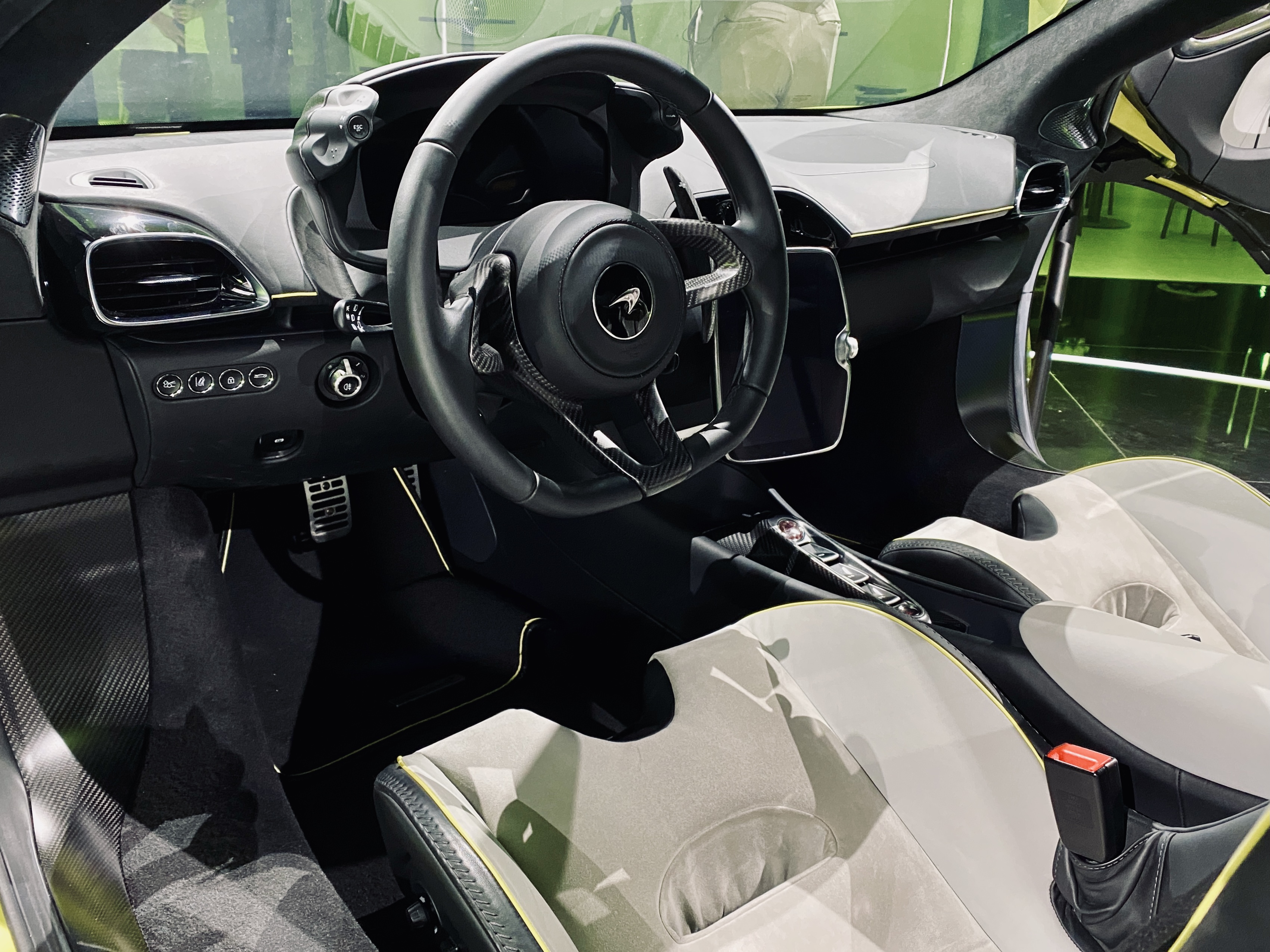 现在买"6缸超跑",真会被说人傻钱多么?