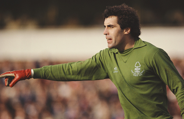 彼得·希尔顿迈尔还曾三度获得德国足球先生的称号,并且连续四次代表