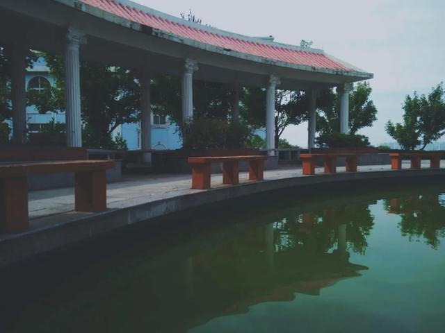 武昌理工学院究竟有多美？一组图告诉你什么才是湖景校园