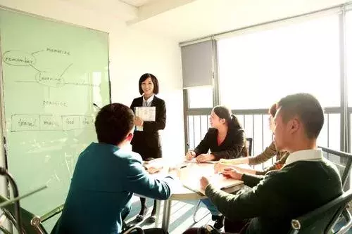 想知道各种雅思课最真实的评价，来看看这个吧