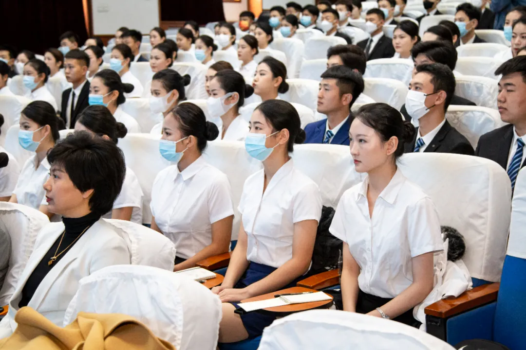 翔宇航空专家亲授面试秘籍,学子们自信满满开启就业季