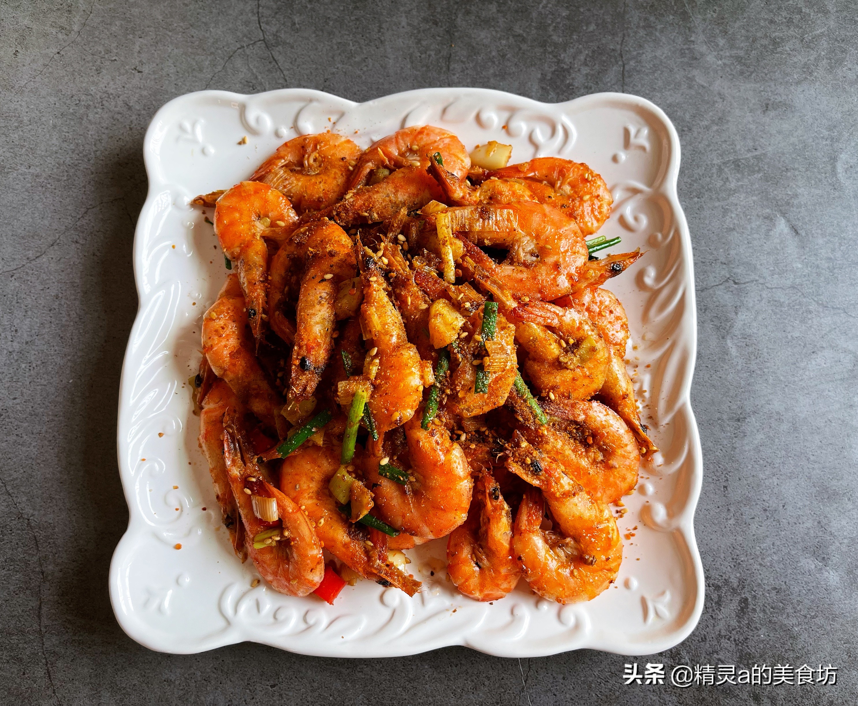 儿子生日，下厨做了几道菜，发朋友圈：有人说不错，有人说太寒酸