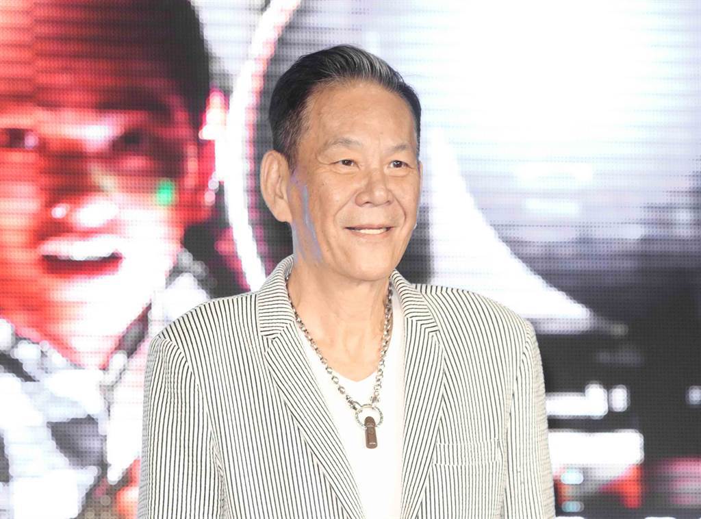 视帝龙劭华：被父母遗弃，被关鸡笼，拥有多段感情，68岁离世