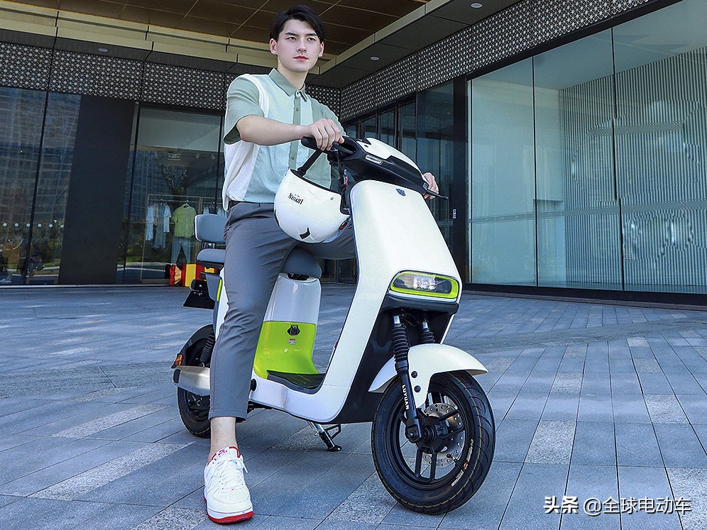 续航100公里的新国标电动车：绿源电动车INNO5这五项功能很特别