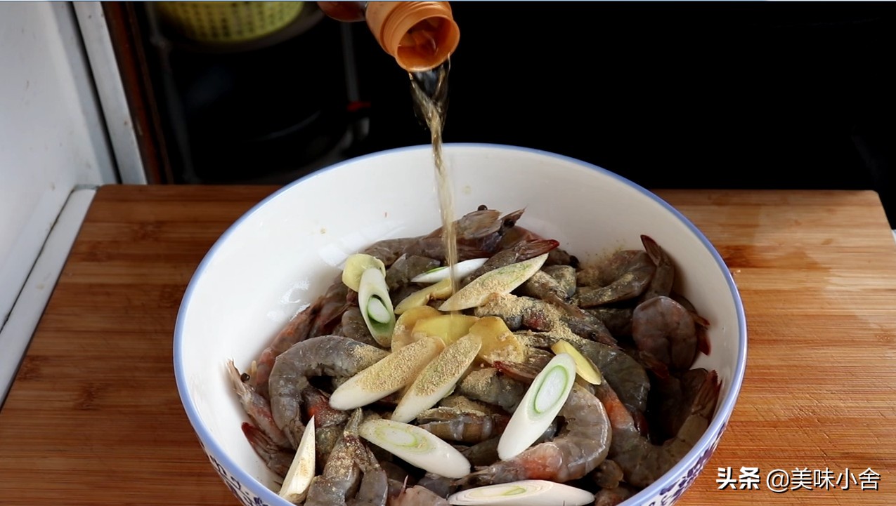 香辣蝦的制作方法,香辣蝦的制作方法家常
