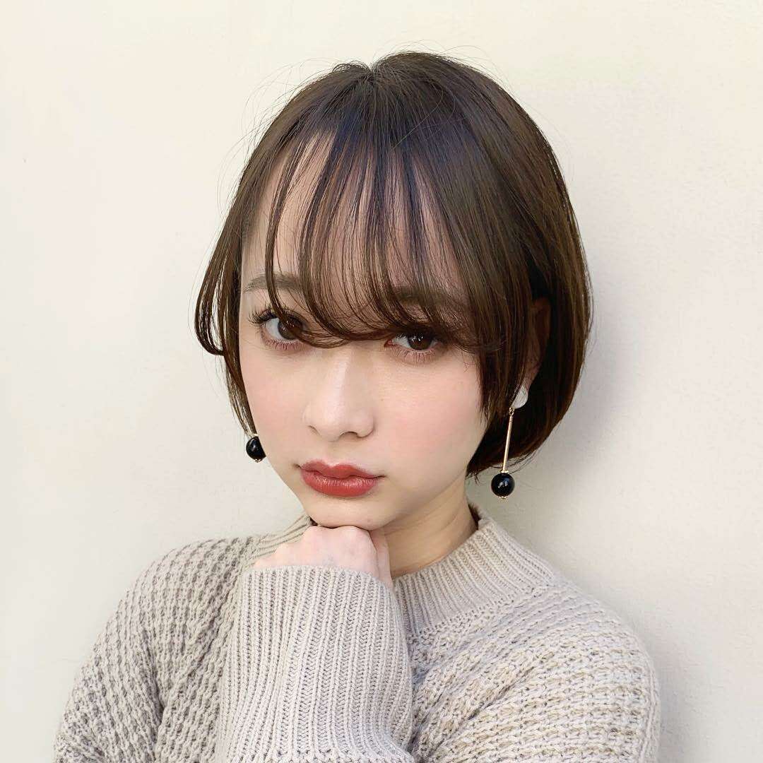 空气刘海八字带空气刘海的八字刘海