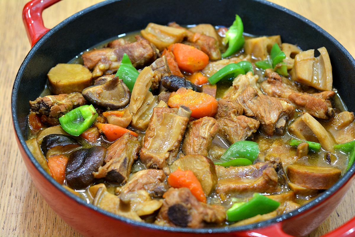 一锅炖,也叫"乱炖",听着不