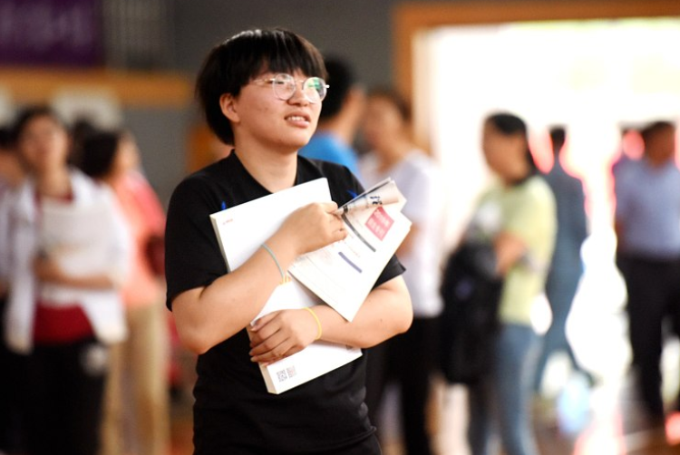 高考分会比平时高吗（考生估分都很高）