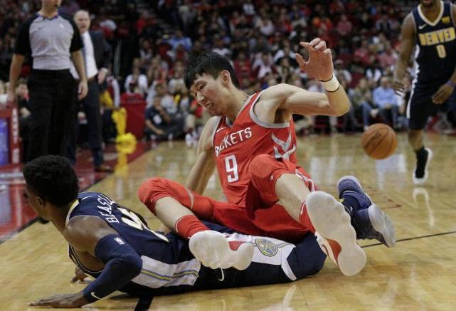 王仕鹏为什么进不了nba(果断更换！他终于找到为什么打不了NBA的原因，是经纪人不行？)