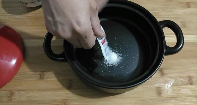 原来豆腐脑制作这么简单，比例及注意事项教给你，在家就能做