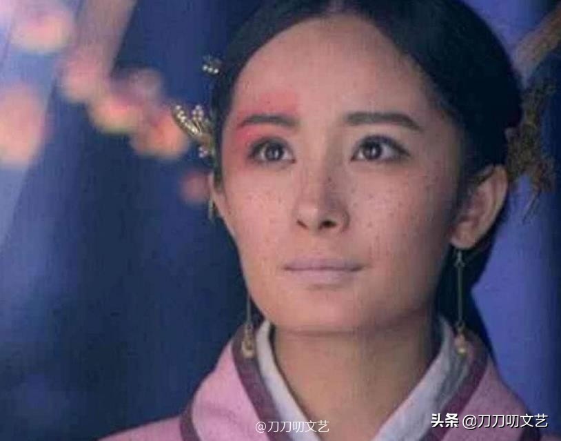 赵今麦扮丑太敷衍？对比杨幂热巴丑女造型，不是越丑演技就越好