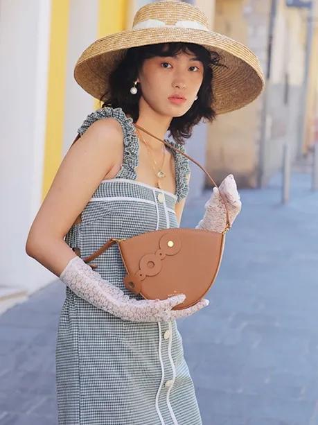 2021年最值得入手的14款包包，背十年都不会过时