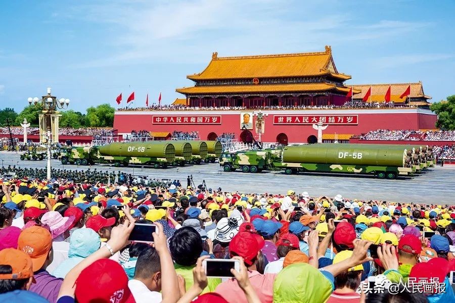 珍藏版！历次天安门广场的阅兵影像