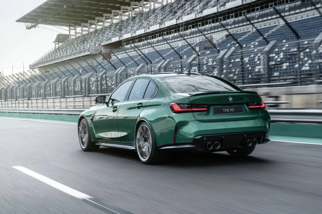 3.9秒破百的性能怪兽谁最有乐趣？奥迪RS5、宝马M3和AMG C63这样选