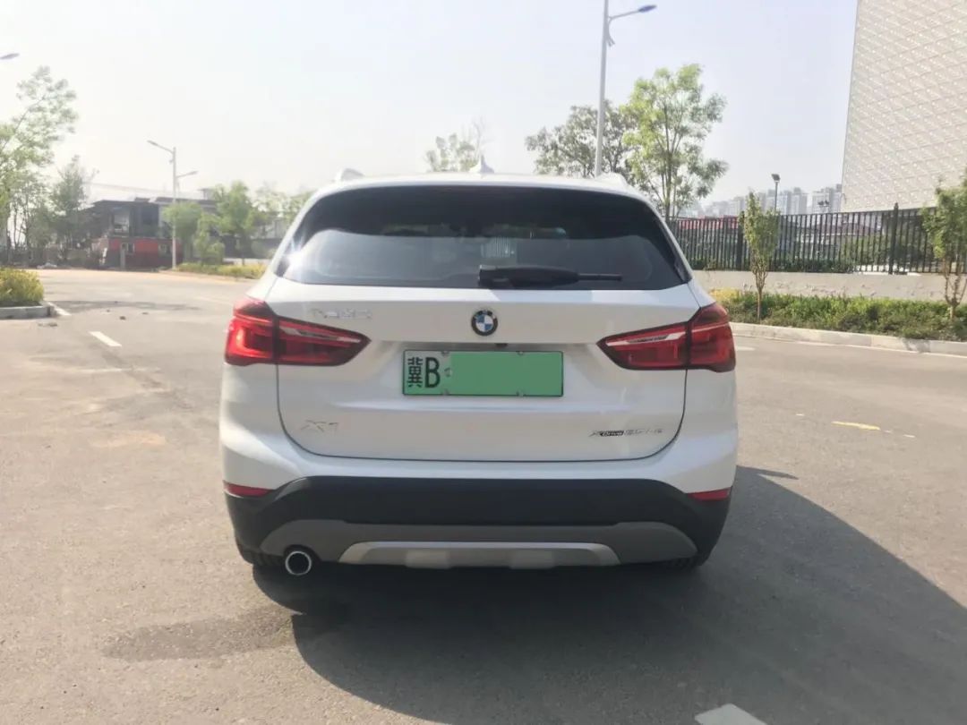 宝马X3跑高速动力够不够？满油续航923km，综合油耗6.2L...
