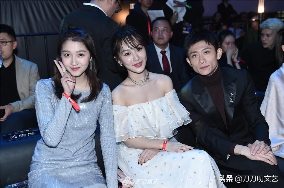 《家有儿女》12位小演员，有人没戏拍、有人红得发紫，对比太唏嘘